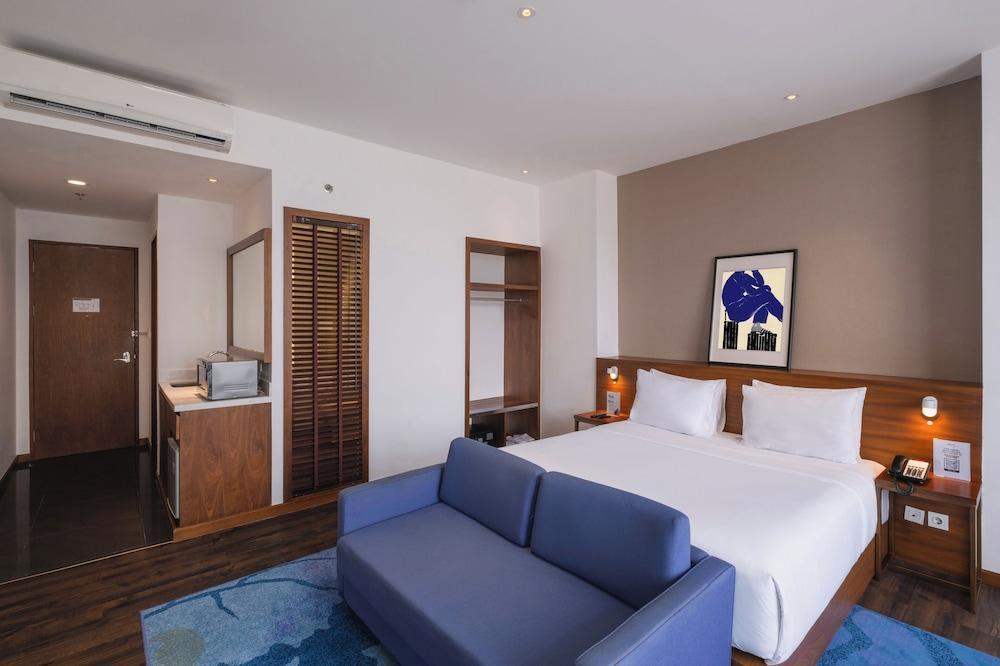 Veranda Serviced Residence Puri Room Type - Executive Room, 1 Queen Bed