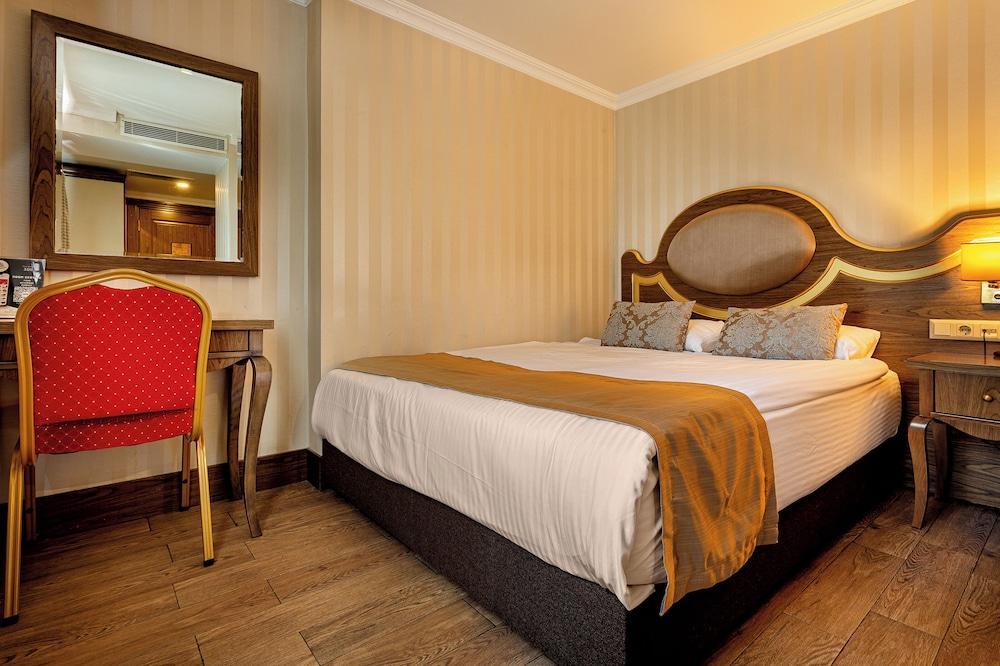 The Central Hotel Room Type - Economy Double Room