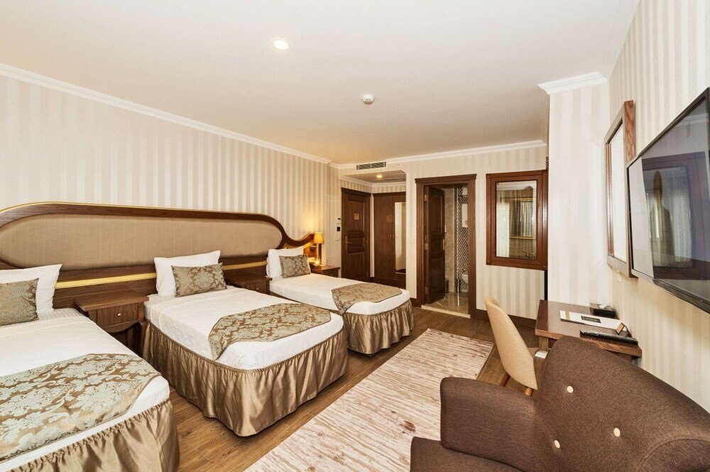 The Central Hotel Room Type - Triple Room