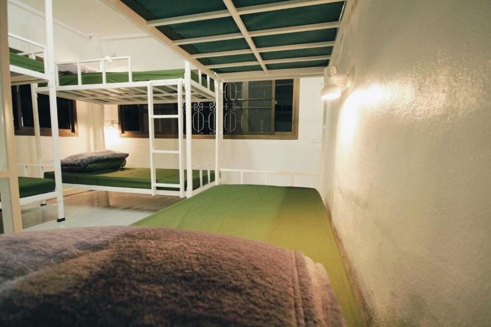 Mint Hostel Room Type - Bed in 6-Bed Mixed Dormitory Room