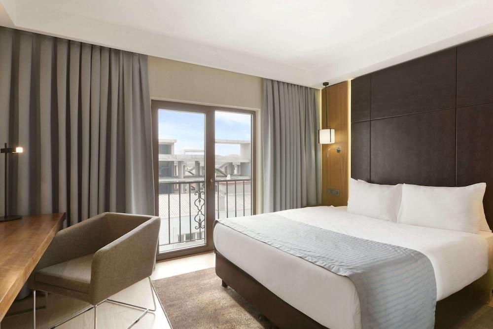 Ramada by Wyndham Istanbul Florya Room Type - Room, 1 Queen Bed, Accessible