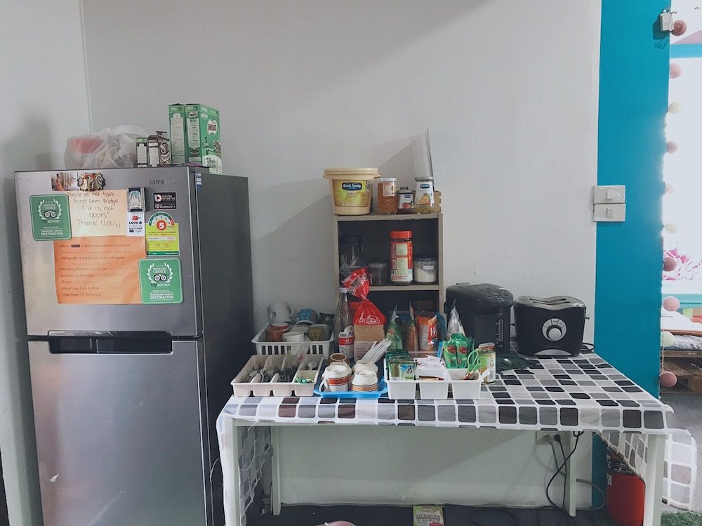 1ساباي هوستل