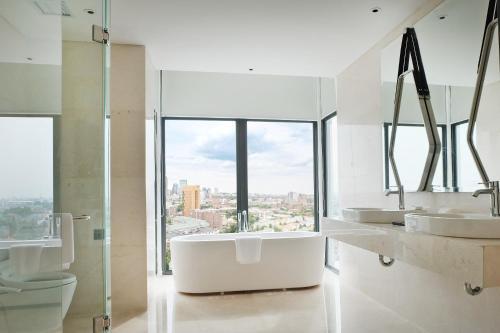 Goodrich Suites, Jakarta Room Type - Royal Suite