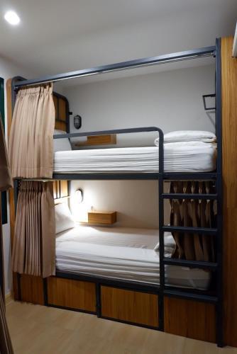 Peace Factory Hostel Room Type - Bunk Bed with Shared Bathroom