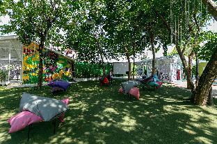 Deeden Pattaya Resort - Tap to explore photos