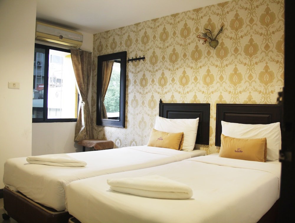 Erawan House Room Type - Superior Twin Bed