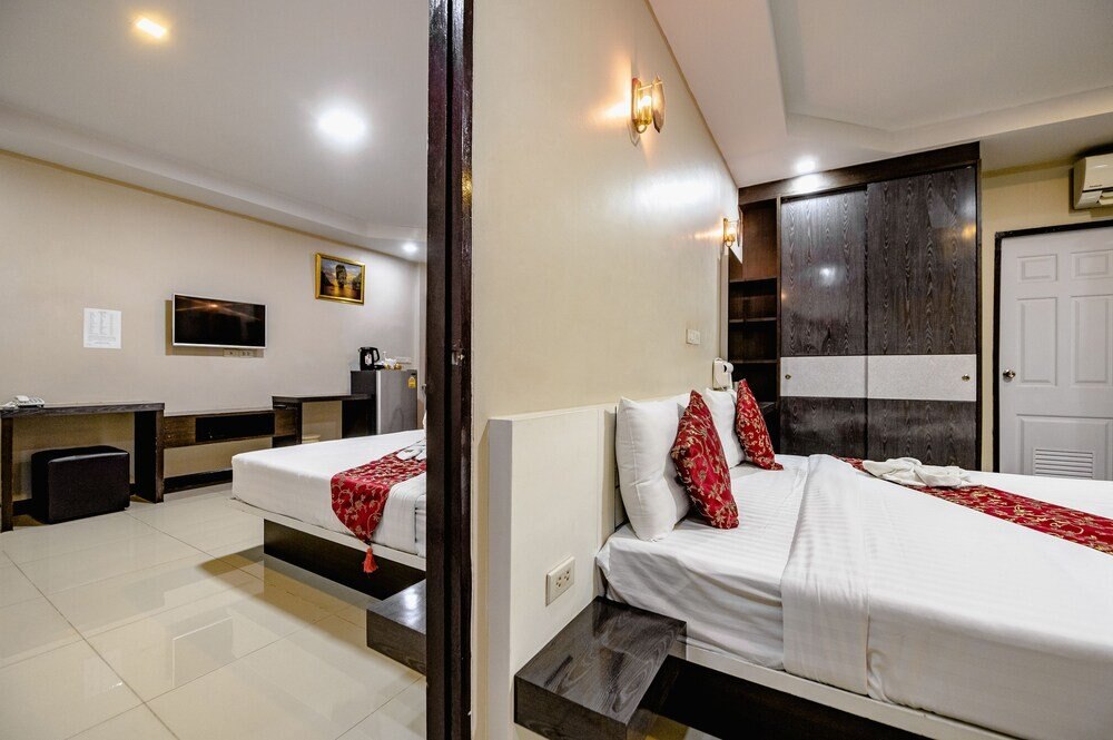 Gold Airport Suites Room Type - Family Room