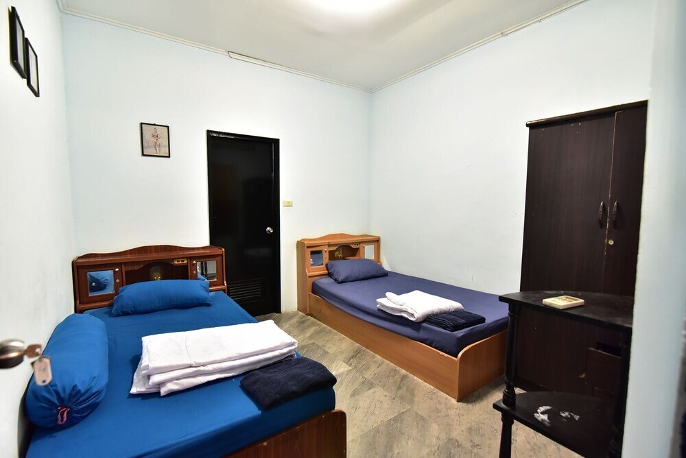 Sitpholek Muay Thai Camp - Hostel - Tap to explore photos