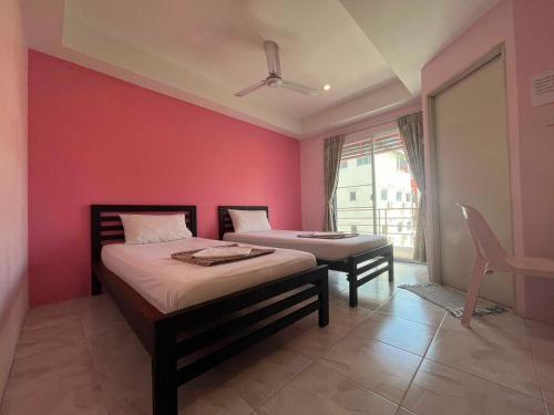 Bonita House Room Type - Budget Twin Room