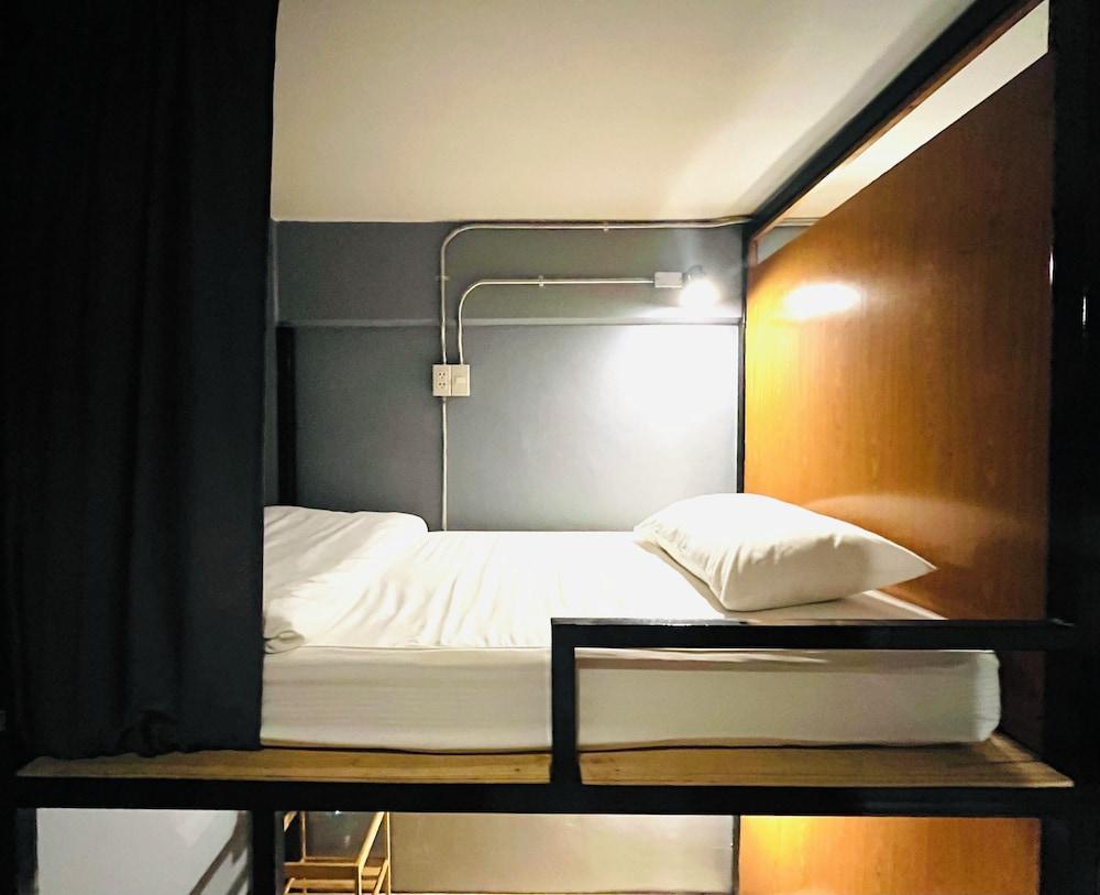 The Backpack Hostel Room Type - Shared Dormitory, Women only, Shared Bathroom (5 Beds - No window) The Backpack Hostel Room Type - Shared Dormitory, Women only, Shared Bathroom (5 Beds - No window)