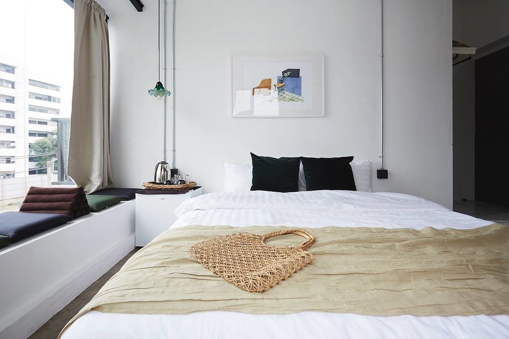 OB OON Boutique Bed & Breakfast - Tap to explore photos