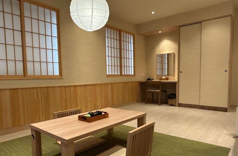 Kuretakeso Kemang Hotel Room Type - Modern Japanese Suite
