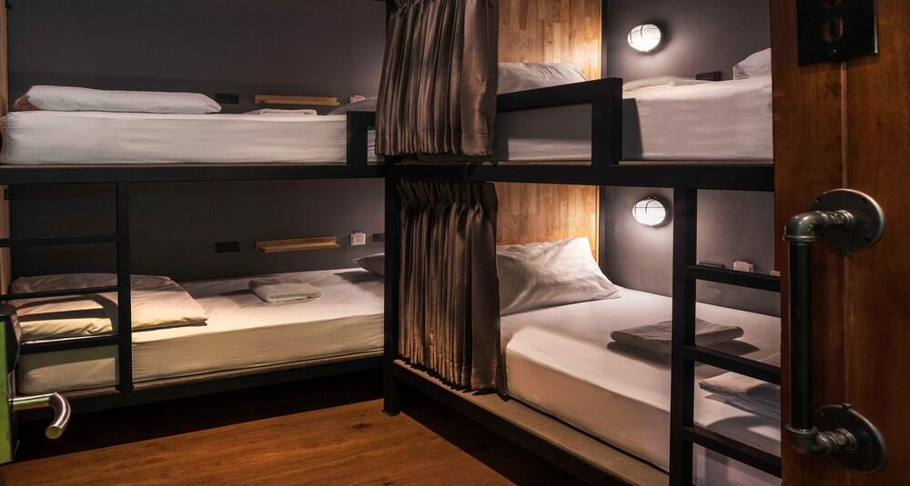 Timber Hostel Room Type - Deluxe Mixed Dormitory