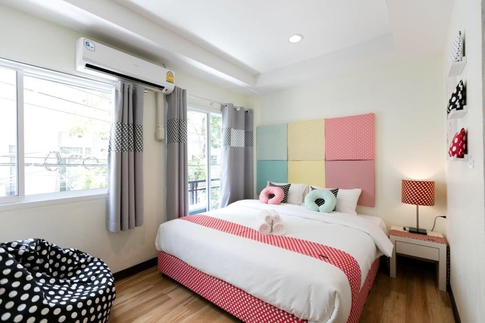 Bangkok River Loka Hotel Room Type - Superior King Corner