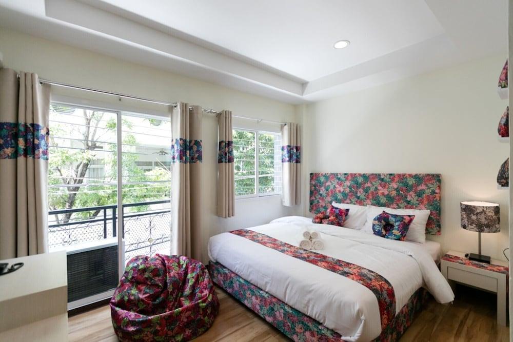 Bangkok River Loka Hotel Room Type - Superior King