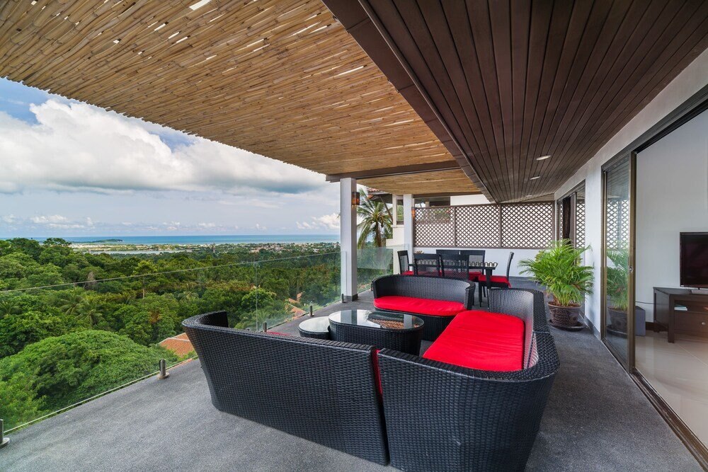 Villa Rich Seaview - Tap to explore photos