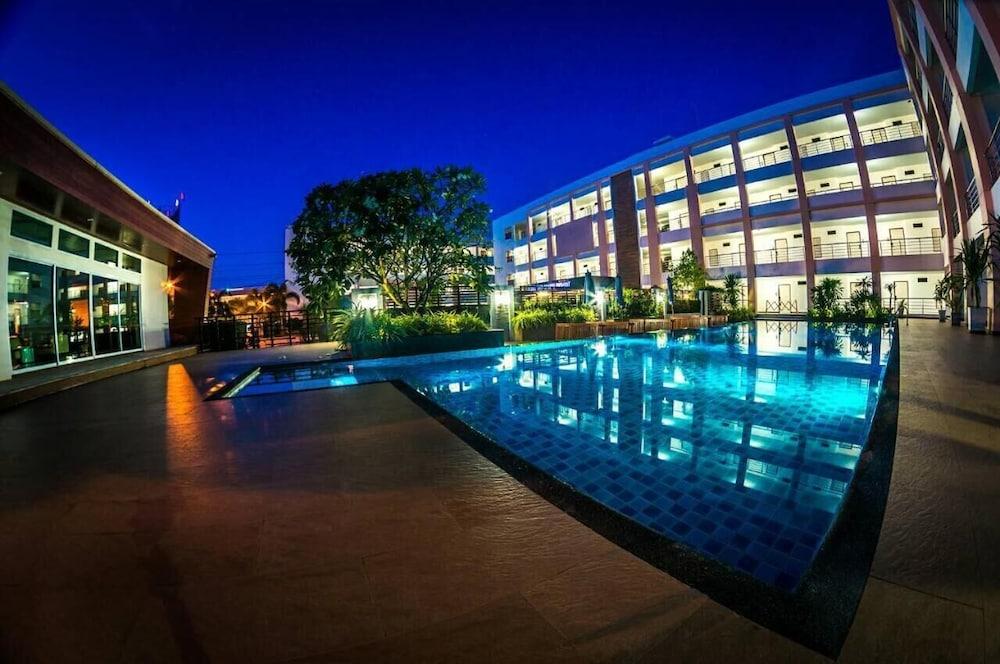 Paragon Suites Resort - Tap to explore photos