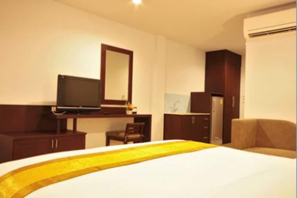 Paragon Suites Resort - Tap to explore photos