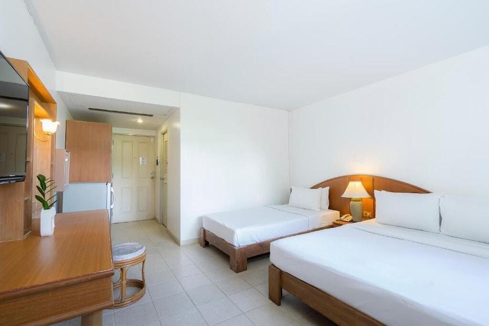 Sawasdee Place Hotel Room Type - Standard Triple Room