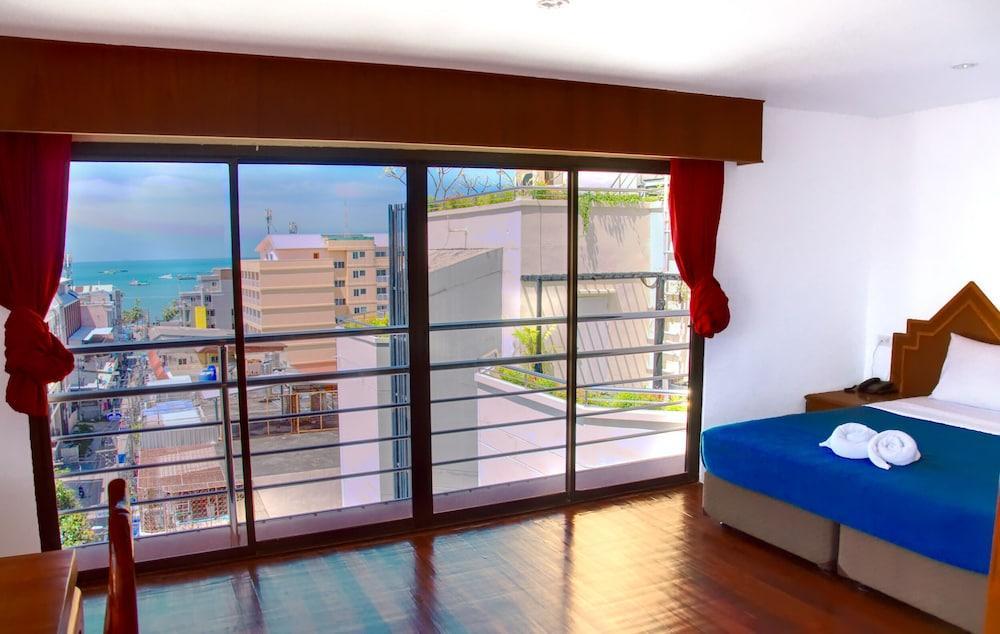 Highfive Hotel Room Type - Grand Double Room