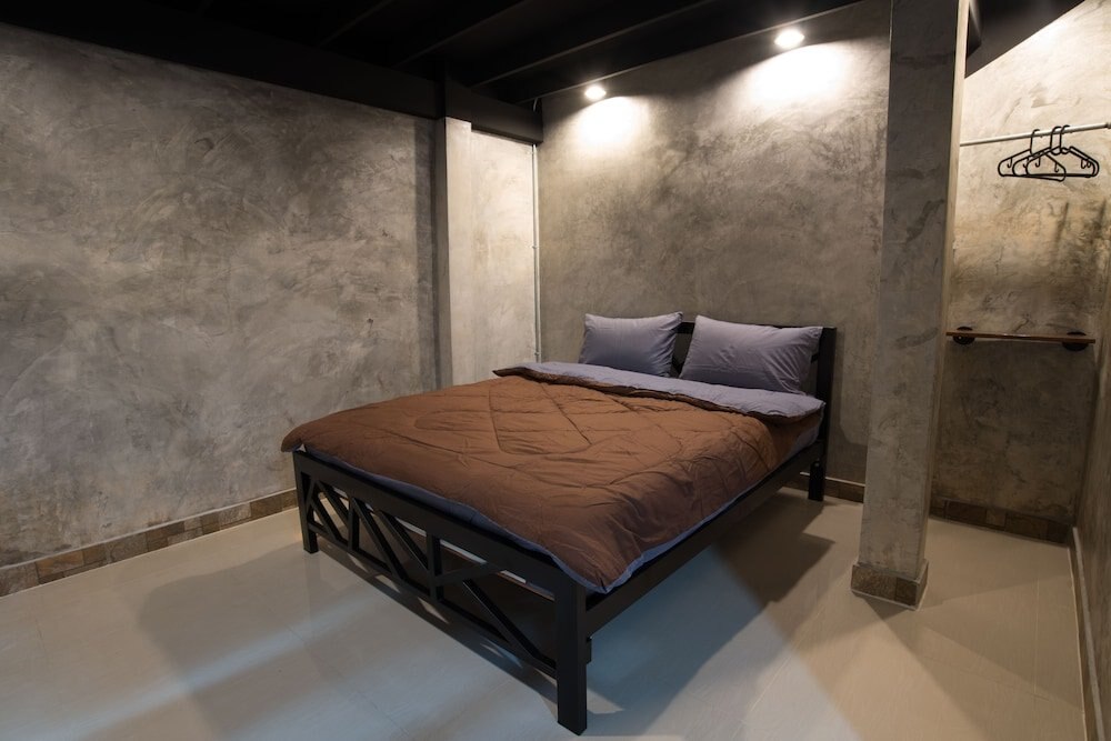 Sawatdee Guesthouse the Original Room Type - Deluxe Double Room with Air-Conditioner and Private Bathroom