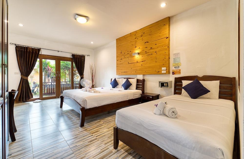 The Bulin Residence Room Type - Family Room with Bathtub - Ground Floor The Bulin Residence Room Type - Family Room with Bathtub - Ground Floor