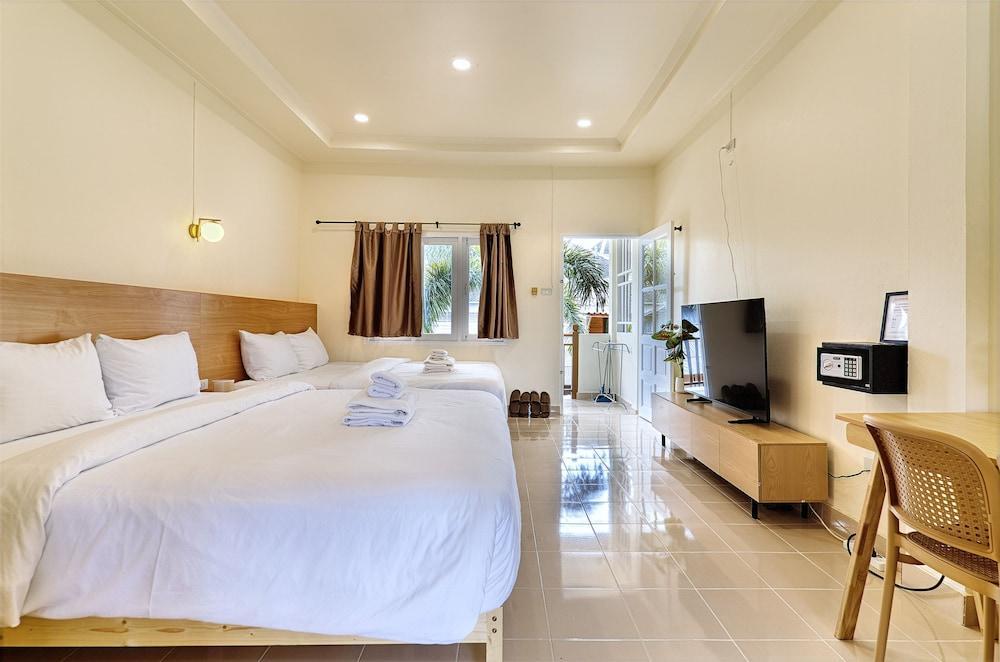 The Bulin Residence Room Type - Family Room, Balcony