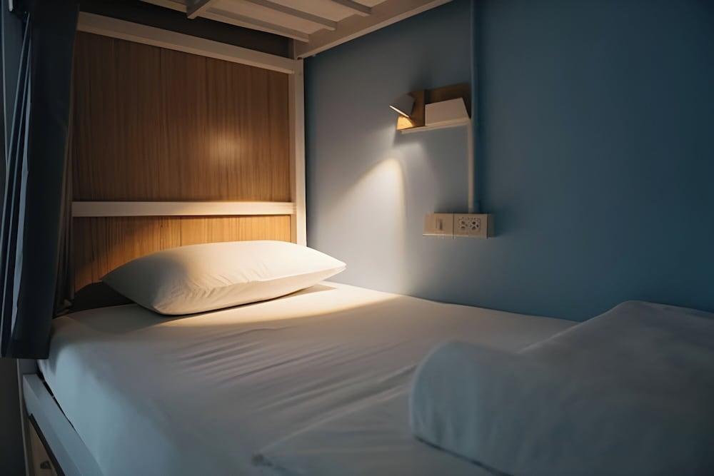 Ease Hostel Room Type - Bunk Bed Female Shared in Dormitory