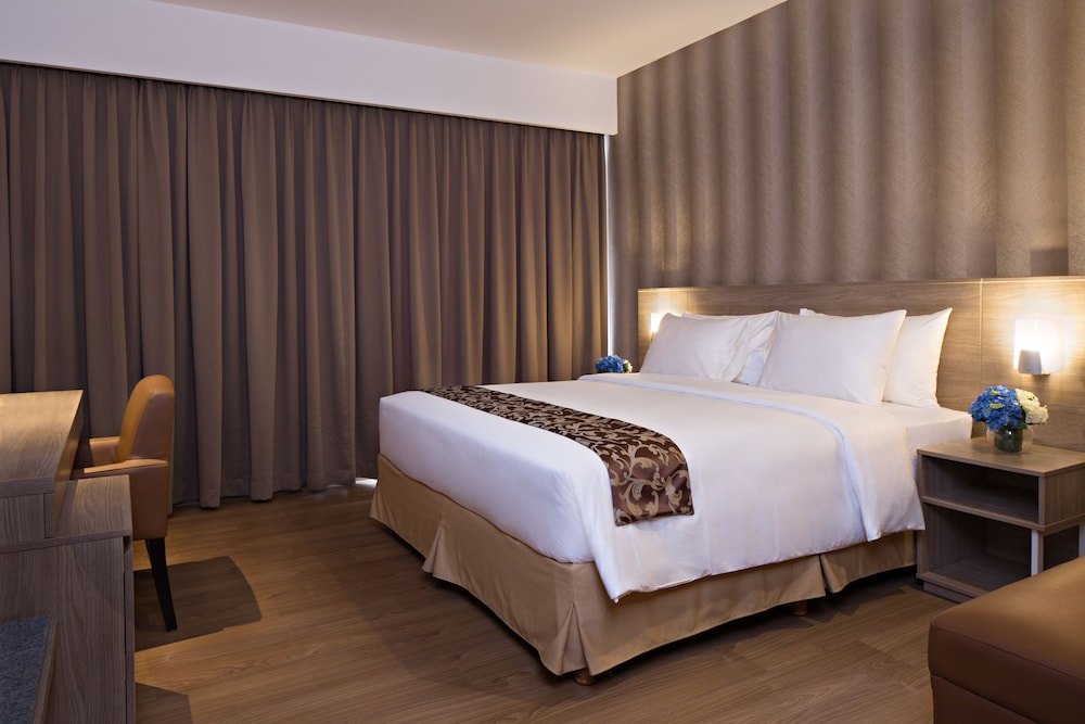 Ayaka Suites Room Type - Grand Deluxe King