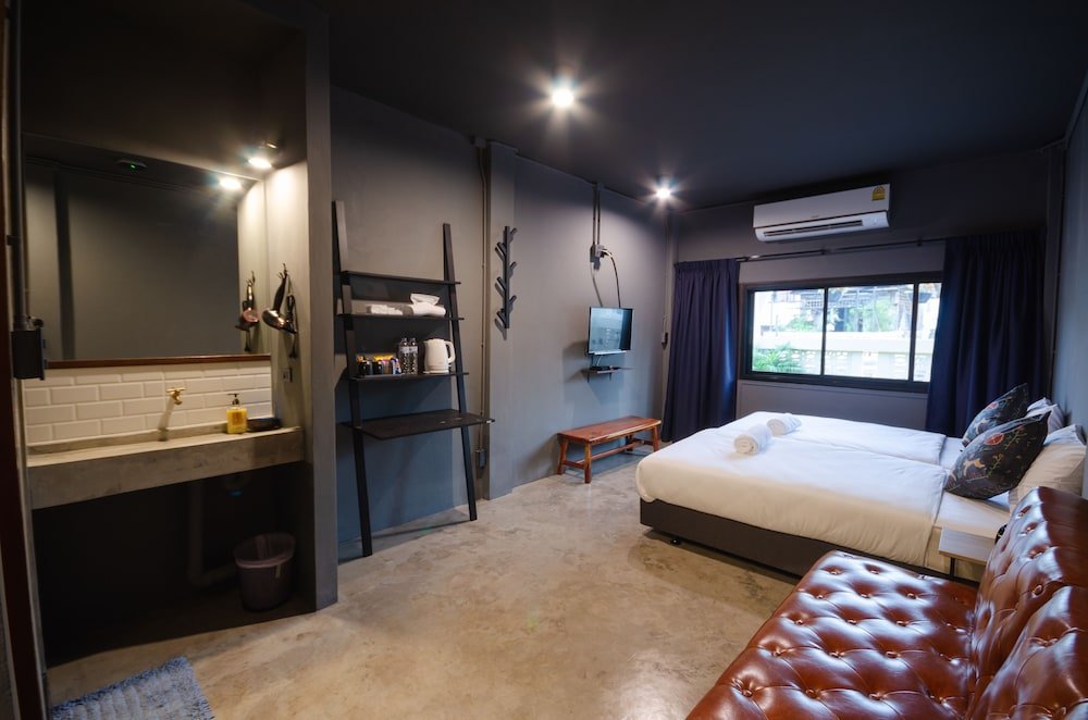 Tian Tian Hostel Room Type - Deluxe Double Room