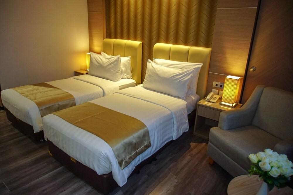 Orchardz Hotel Industri Room Type - Deluxe Twin Room