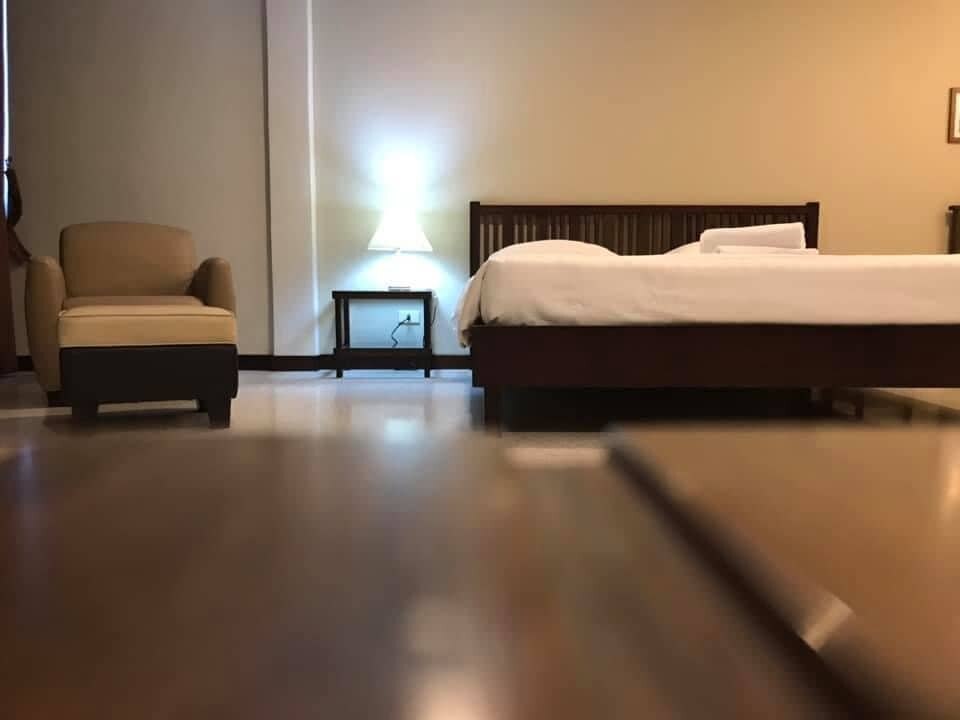 Mango Bedroom Inn Room Type - Family Triple Room