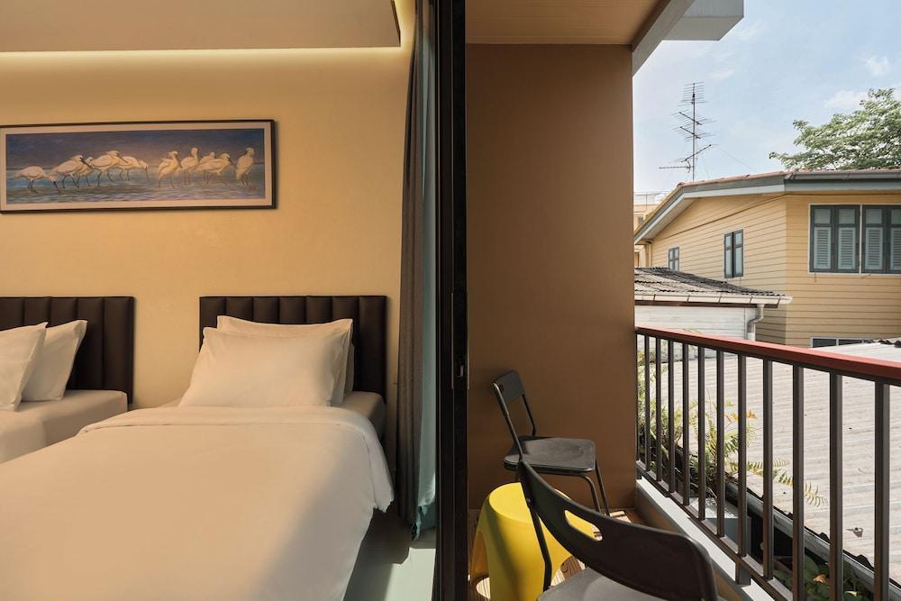 Red Door Room Type - Standard Twin Room