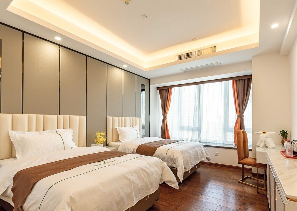 Ocean star hotel apartments - Tap to explore photos
