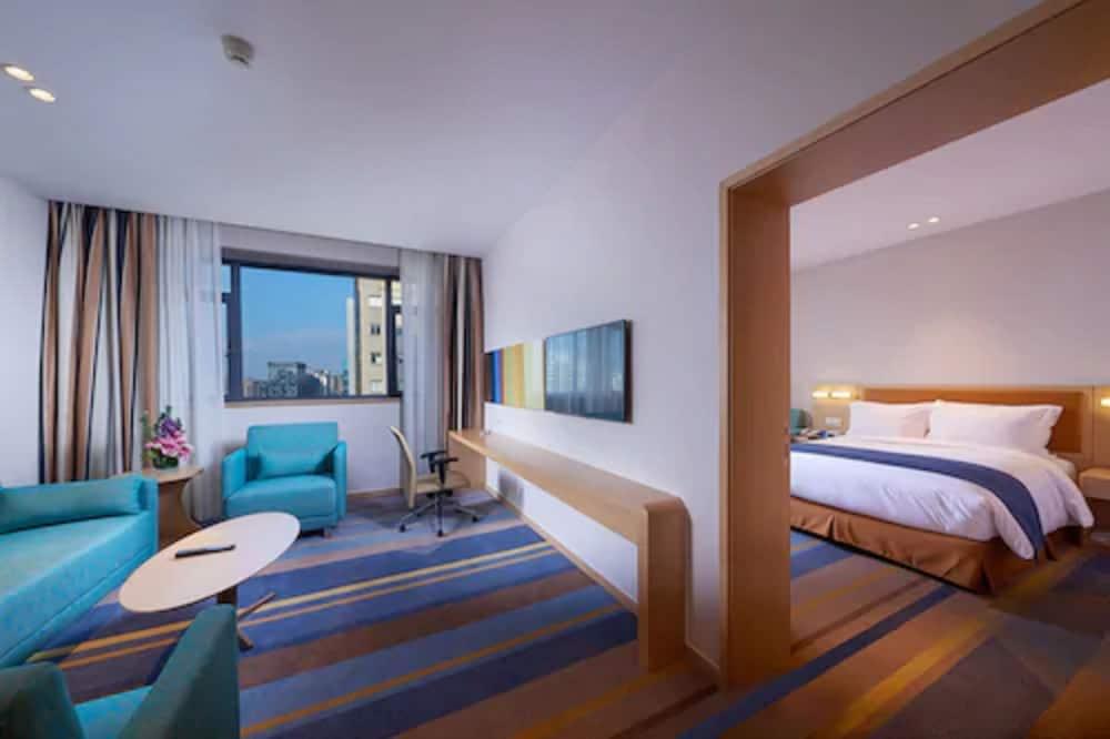 Holiday Inn Express SHANGHAI ZHENPING - Tap to explore photos
