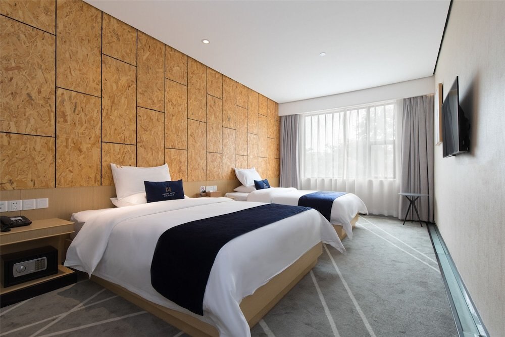 Arrivee Hotel Room Type - Deluxe Twin Room