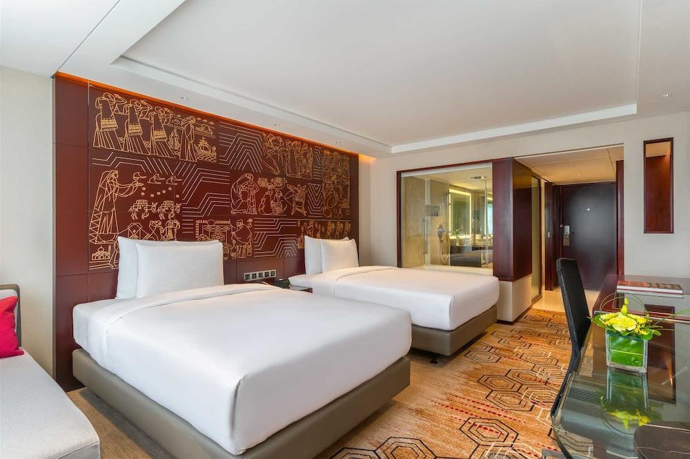 China Hotel Room Type - Deluxe Room Twin Bed