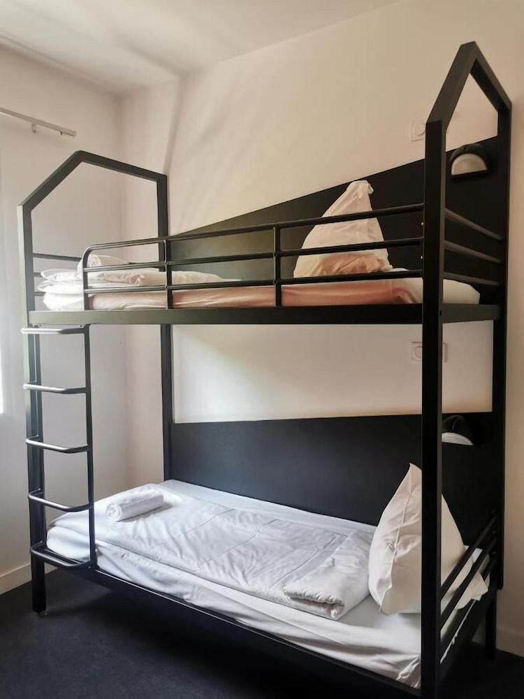 Résidence Internationale de Paris Room Type - Economy Twin Room