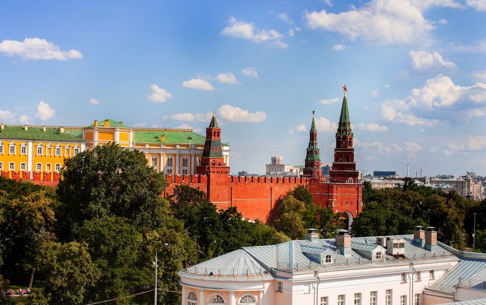 MIRROS Hotel Moscow Kremlin - Tap to explore photos