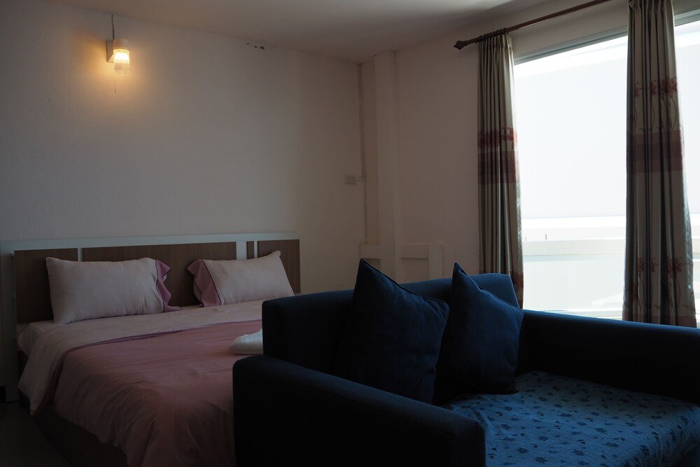 Wilai Guesthouse Room Type - Superior City View
