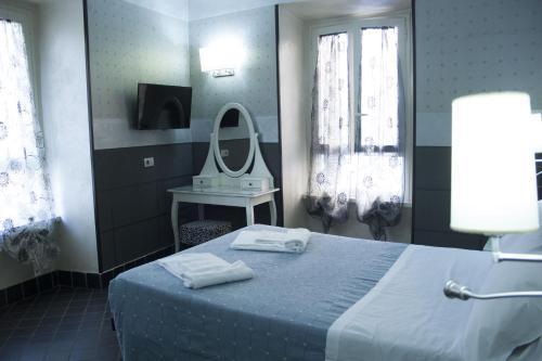 Hotel Agorà - Tap to explore photos