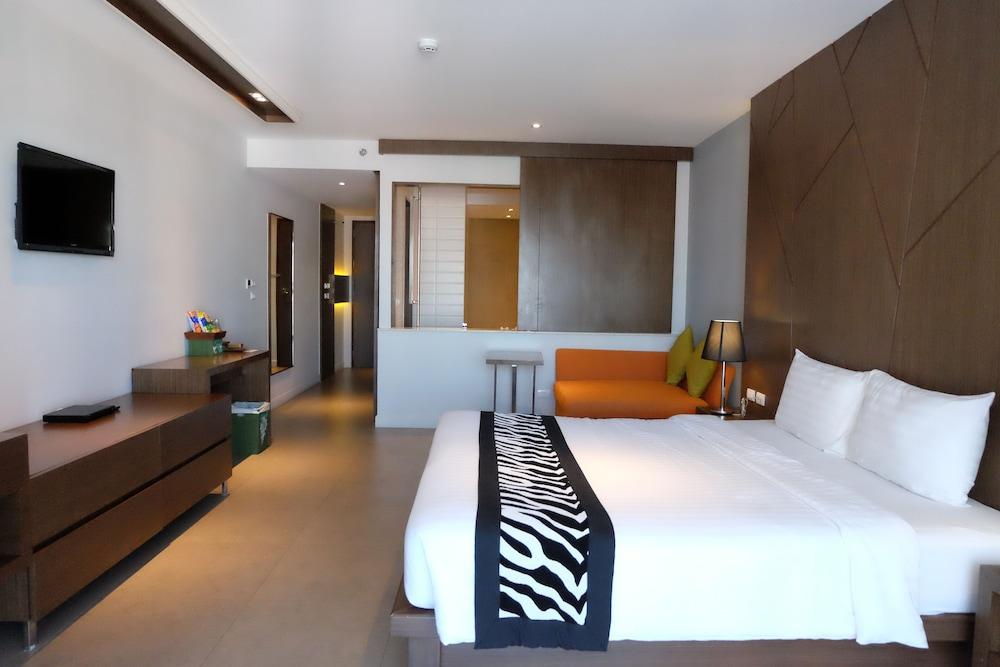 Season Five Hotel Room Type - Superior Double Room