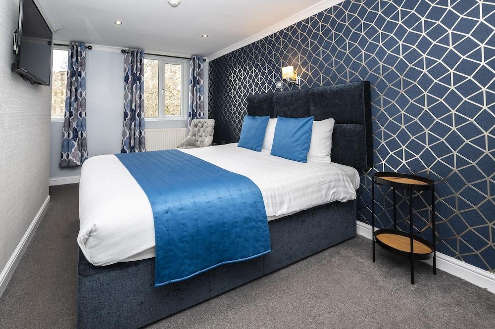 Mentone Hotel Room Type - Standard Double Room