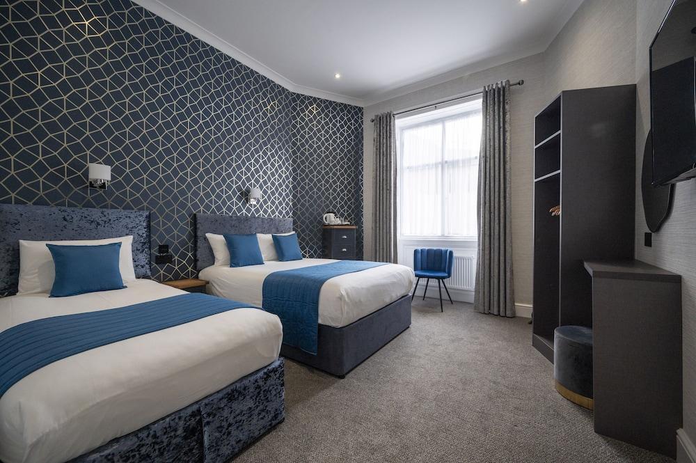 Mentone Hotel Room Type - Triple Room
