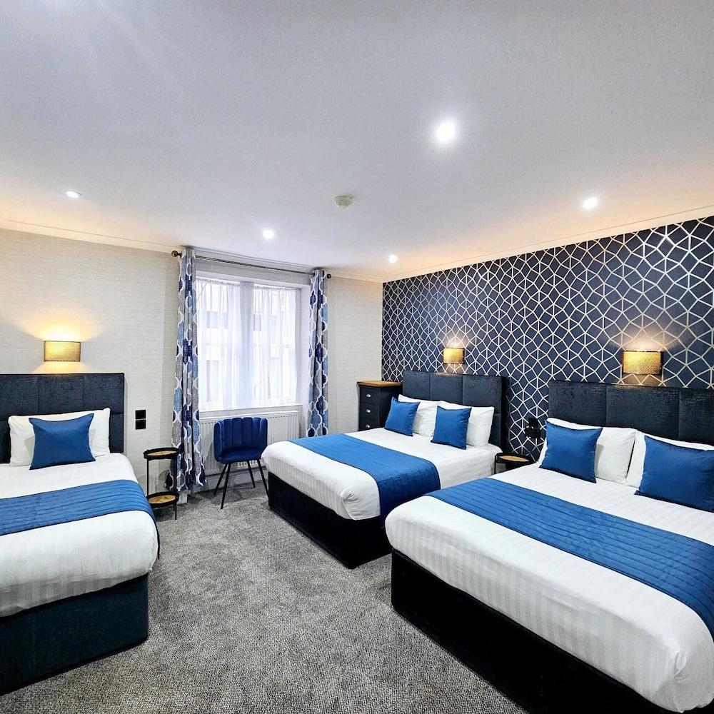 Mentone Hotel Room Type - Family Room