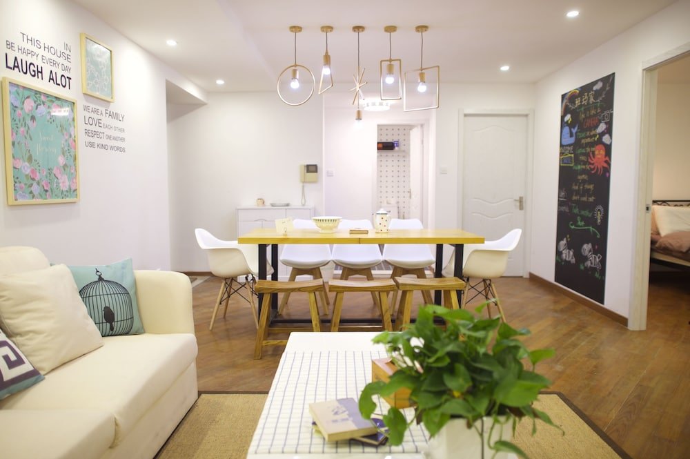 GoNative Downtown Apartment Xuhui - Tap to explore photos