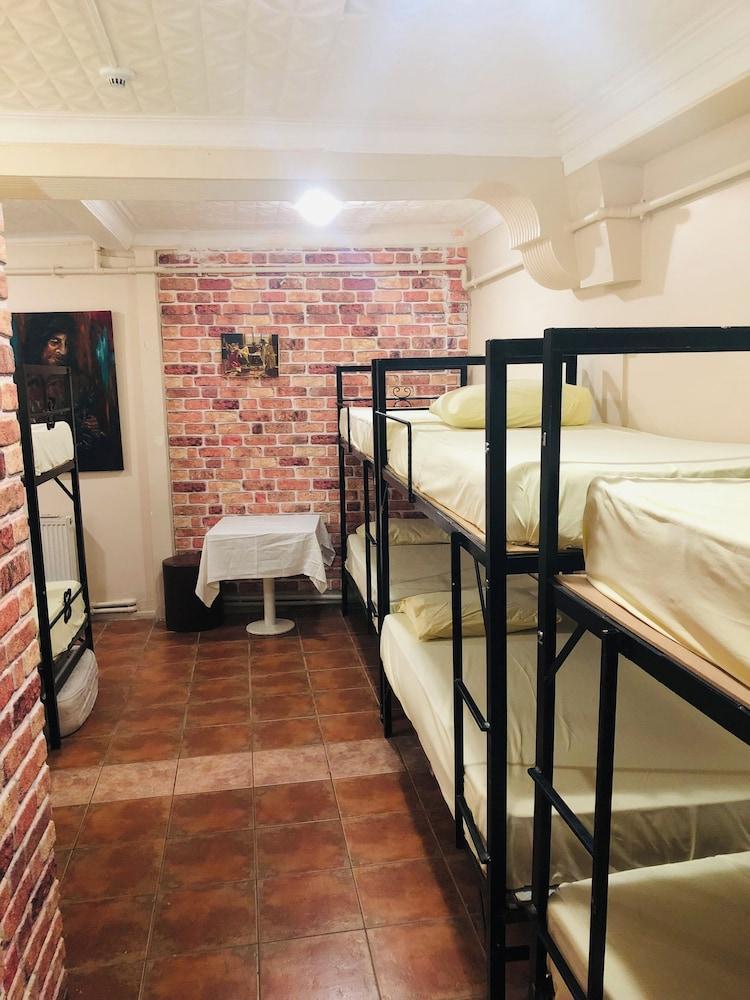 Avrasya Hostel Room Type - Basic Shared Dormitory, Mixed Dorm