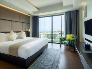 Bay Beach Resort Jomtien Room Type - Deluxe Room