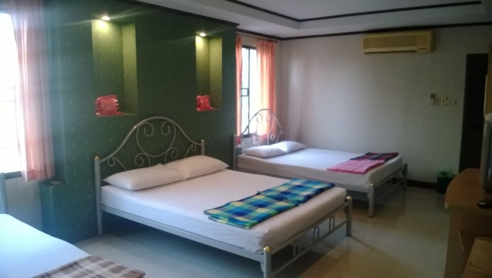 Phurahong Homestay - Tap to explore photos