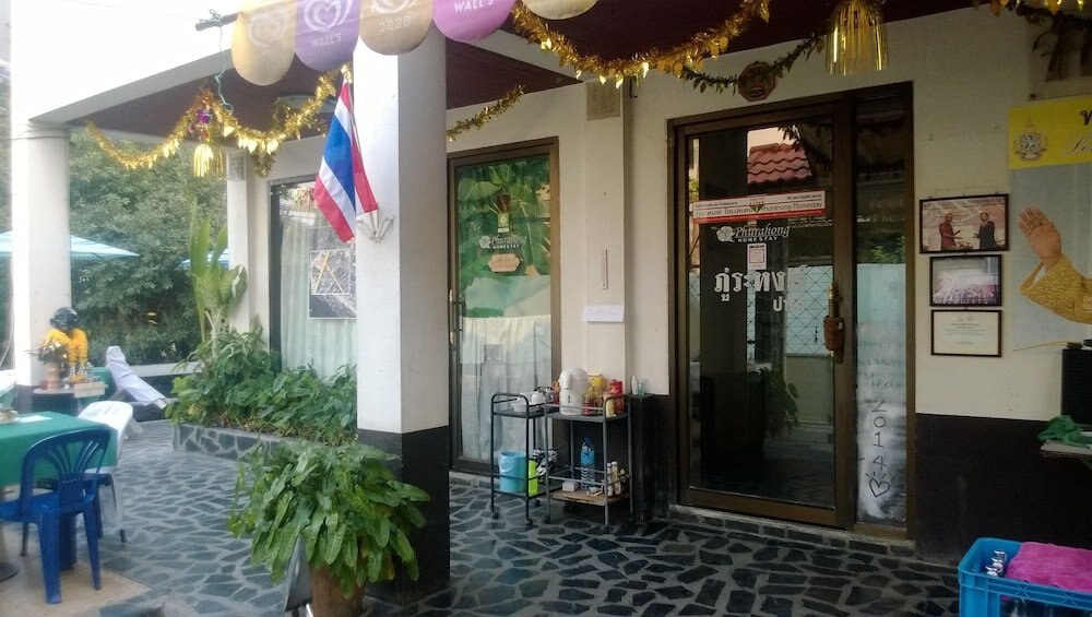 Phurahong Homestay - Tap to explore photos